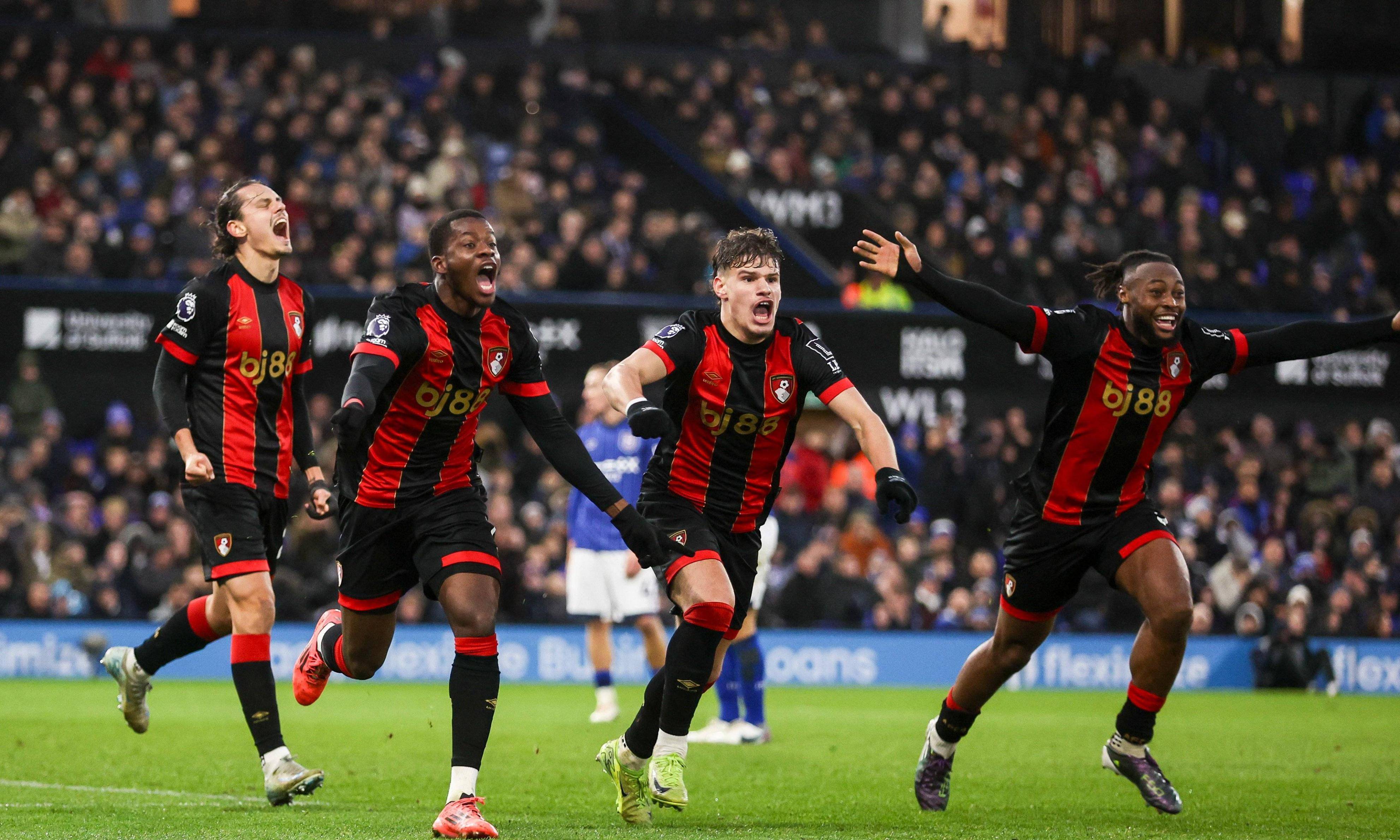 关于纽约尼克斯迎葡超关键赛，关键时刻防线松动，球迷炸锅，身体对抗强度拉满的信息